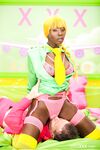 Dark-skinned Flight Attendant Gets Eaten Out And Screwed In Bed photos (Zaawaadi)