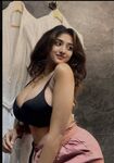Ananya advani hot big boobs