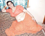 Indian mom smelly ass
