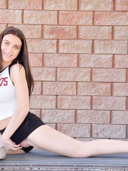 A Private Hike photos (Lana Rhoades)