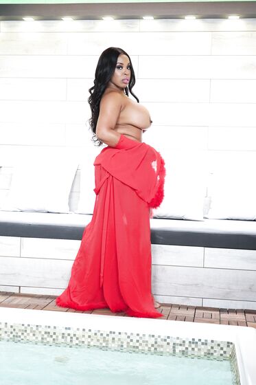 Chubby Ebony With Big Ass Fucks Robby In Bed photos (Aryana Adin, Robby Echo)