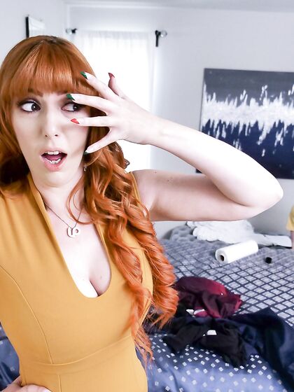 Lauren Phillips And London Rose Smile While Getting Their Mature Pussies Drilled