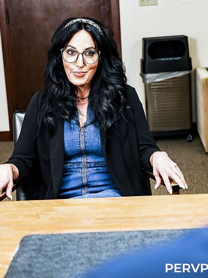 Raven-haired Mature Abi James Gets Pounded In The Office