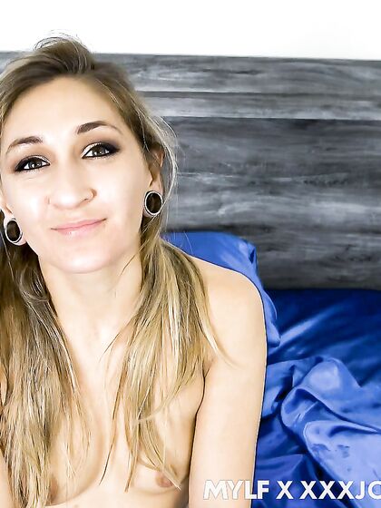 Small-tit MYLF Harper Maddox Licks Dirty Male Asshole Before Getting Laid