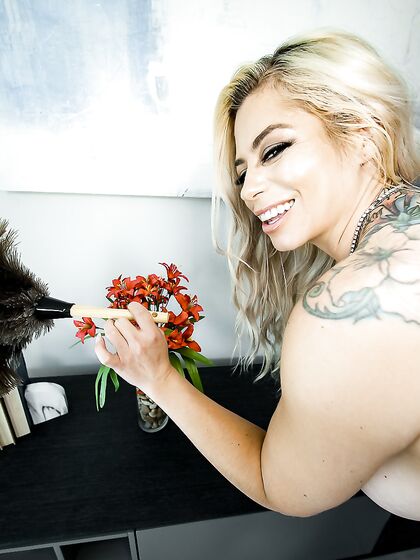 Lavishly Tattooed MYLF Bami Blitz Gets Banged In POV photos (Bambi Blitz)