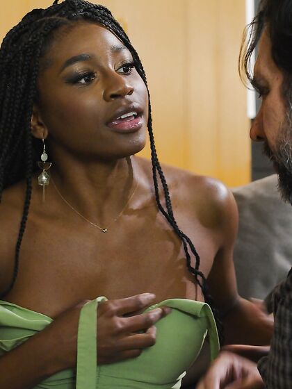 Dark-skinned Bitch Nicole Kitt Gets An Intense Pussy Pounding