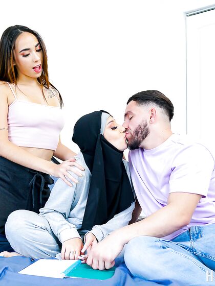 Gaby Ortega And Violet Gems Lick Each Other's Pussy While Getting Fucked