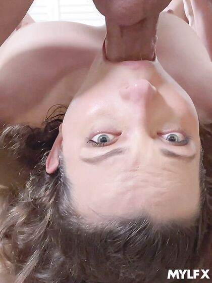 All-natural MYLF Shows Off Her Excellent Skills In Giving Blowjob photos (Lily Love)