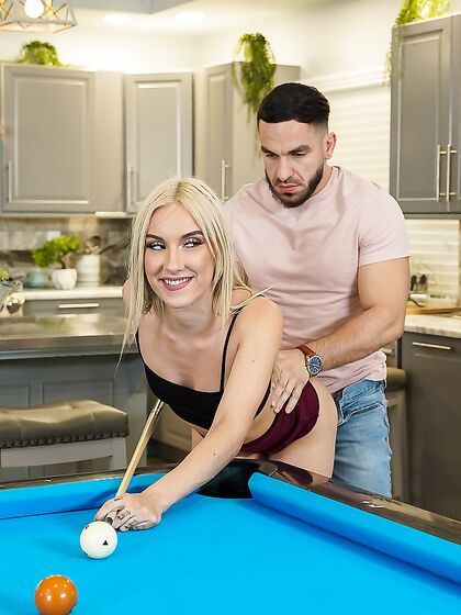 Jazmin Luv And Nina Dolci Pleasuring Bearded Dude In Bed