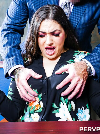 Thicc Mature Valentina Bellucci Gets Fucked By Her Son's Principal