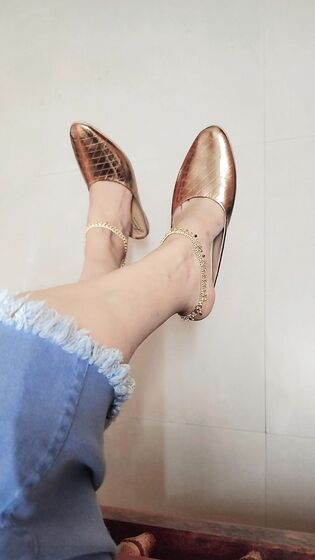 Sexy feet heels