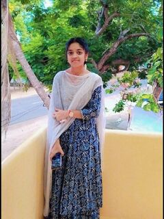 Tamil college girl boobs photos