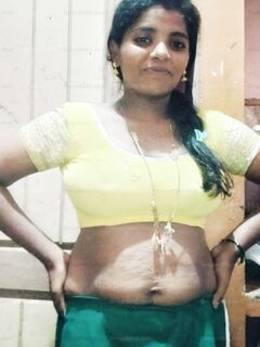 Mallu wife top less photos