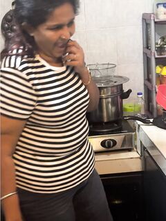 Indian son capture his desi mom hot pics
