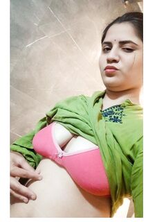 Indian punjab wife boob's pics censored by husband