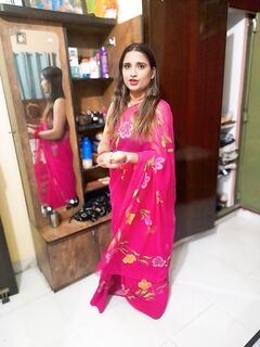 Sexy saree bhabhi aunty
