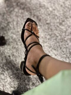 Mom feet????