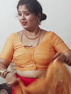Lahari bhabhi hot