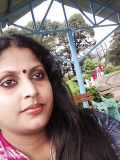 Kerala Mallu milf Teacher Sunitha Ganesh