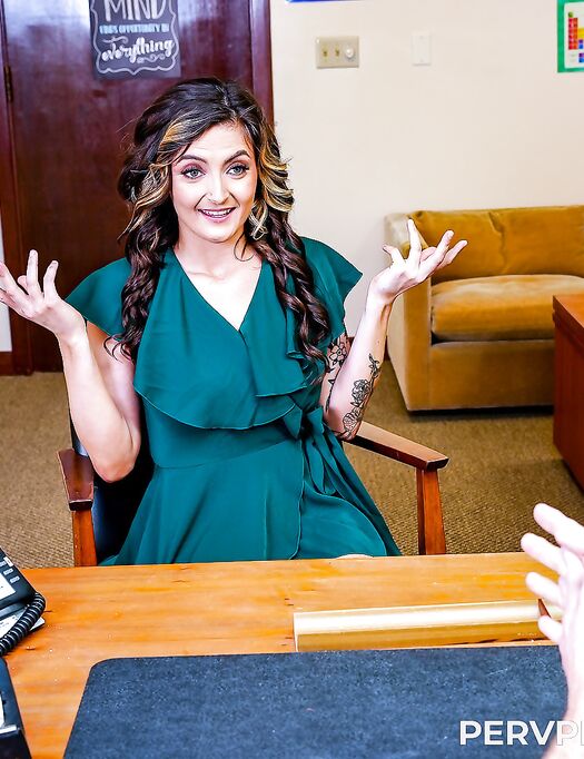 Wavy-haired MYLF Harper Madison Gets Fucked In The Office