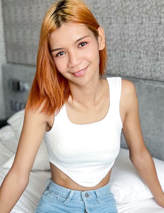 Kaw On Hello Ladyboy - Set 1