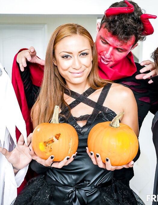 Halloween MYLF Cassie Del Isla Serves Three Hard Dicks At The Same Time