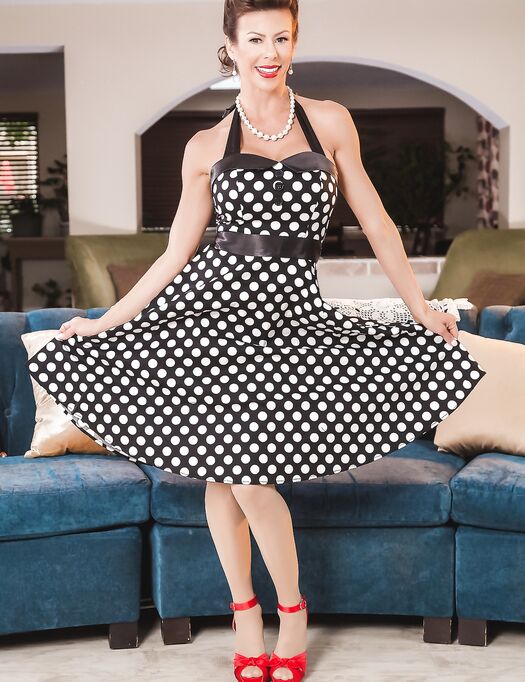 Classy Housewife Alexis Fawx Gets Fucked On The Kitchen Table photos (Tyler Nixon)