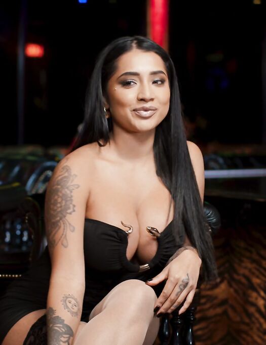 Tattooed Indian Hussy Yasmina Khan Gets Properly Fucked In The Bathroom