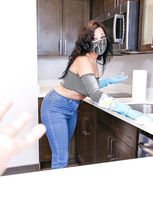 Smiley MYLF Mona Azar Serves Massive Black Cock In POV