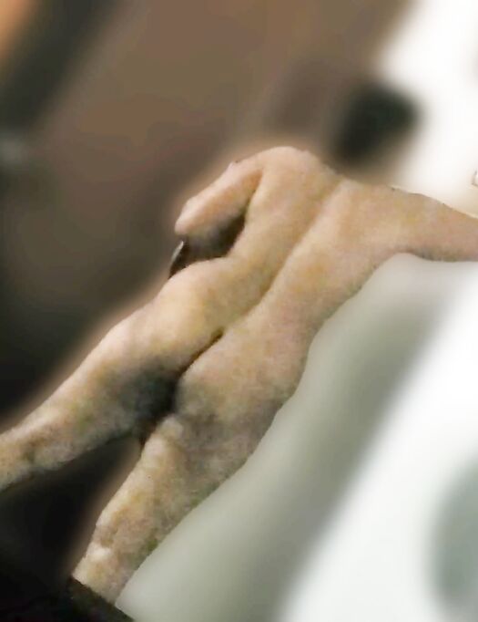 Desi aunty captured nude by her boyfriend secretly